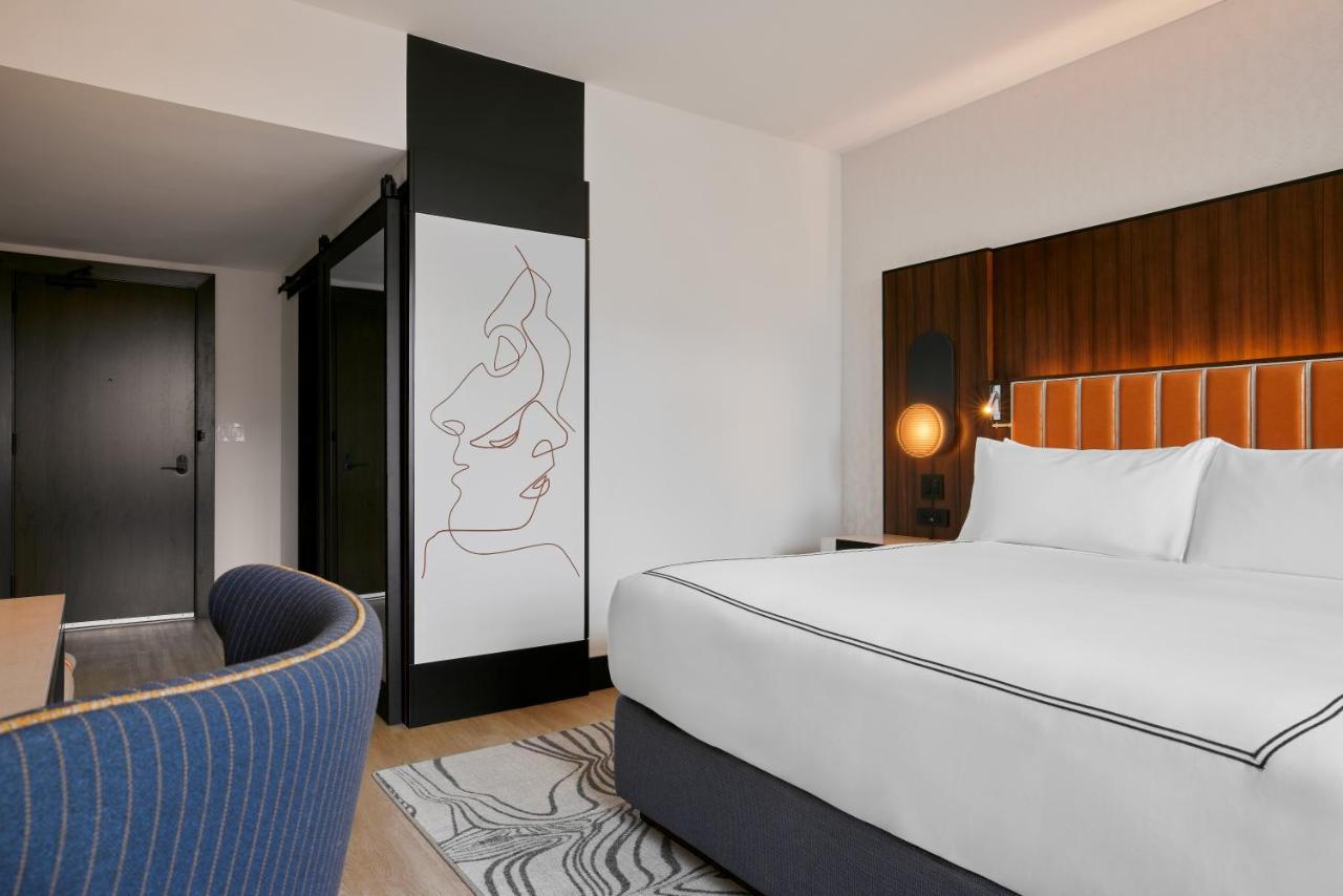 Готель The Godfrey Detroit, Curio Collection By Hilton Екстер'єр фото